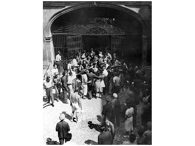 Aix-en-Provence Collaborators 1944 - Hotel DeVille - U.S. 3rd Infantry Division Photography WWII