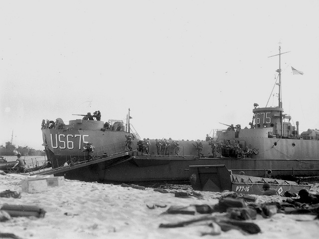 Yellow Beach - Bay of Pampelonne 1944 - Operation Dragoon - U.S. 3rd Infantry Division WWII
