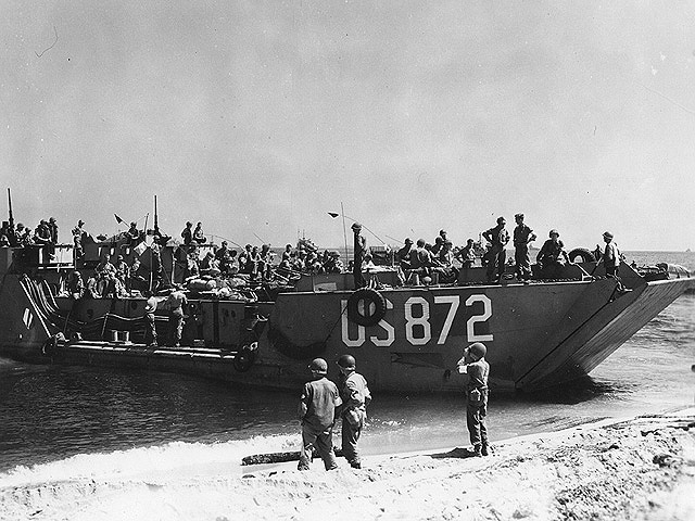 Yellow Beach - Bay of Pampelonne 1944 - Operation Dragoon - U.S. 3rd Infantry Division WWII