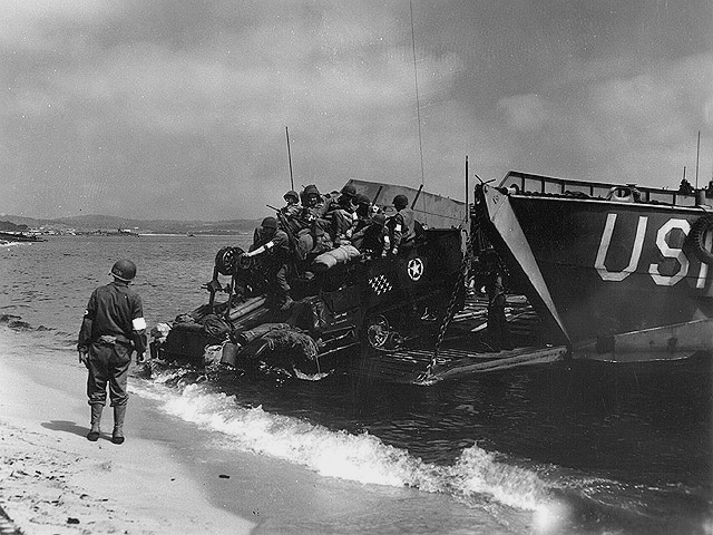 Yellow Beach - Bay of Pampelonne 1944 - Operation Dragoon - U.S. 3rd Infantry Division WWII