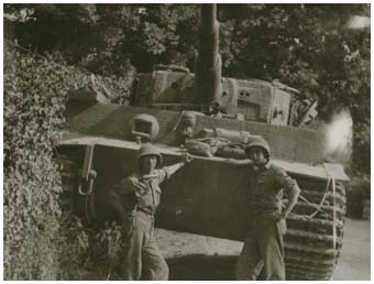 GIs with Tiger tank