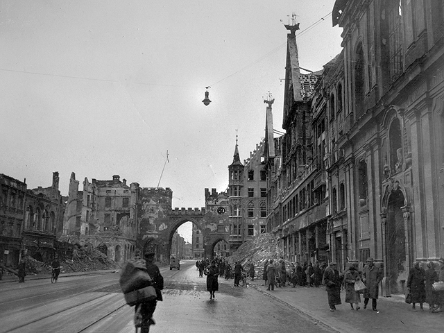 Munich, Germany 1945 - U.S. 3rd Infantry Division Photography WWII