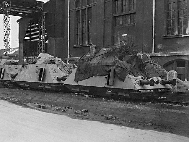 Munich, Germany 1945 - U.S. 3rd Infantry Division Photography WWII