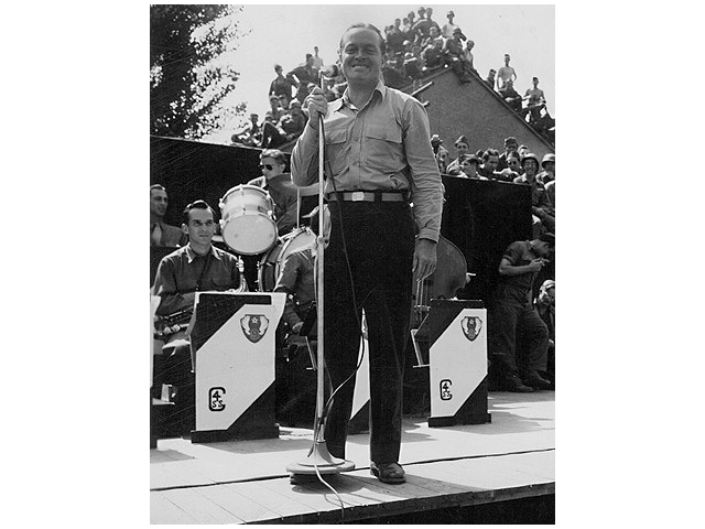 USO - Bob Hope - Fritzlar Germany - July 26, 1945