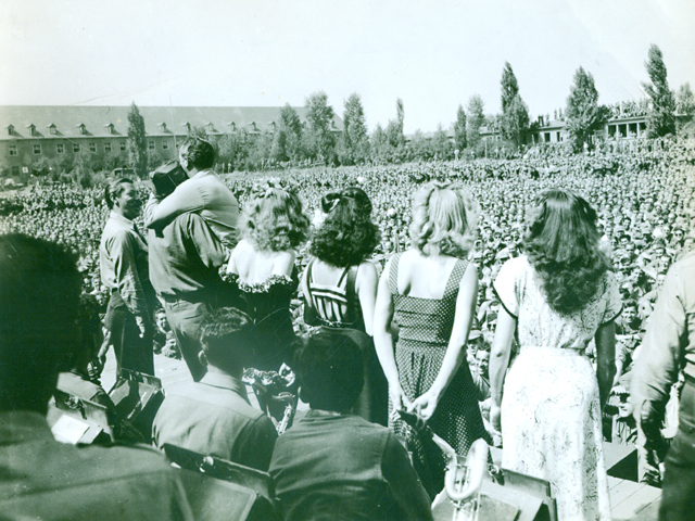 USO - Bob Hope - Fritzlar Germany - July 26, 1945