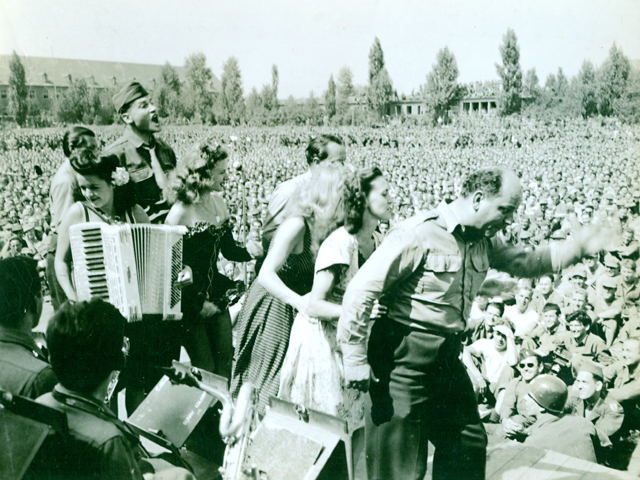 USO - Bob Hope - Fritzlar Germany - July 26, 1945