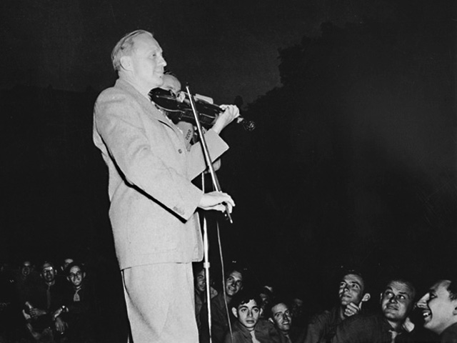 USO - Jack Benny - Kassel, Germany 1945